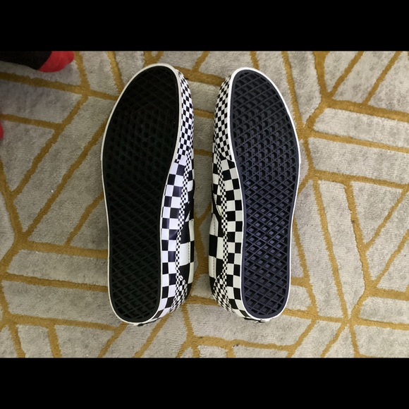 Vans Slip Ons ~ Black & White ~ Mens Size 11 ~ Brand New - Picture 7 of 7